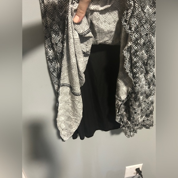 Torrid Black and White Aztec Mini Dress - Picture 7 of 8